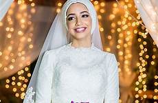 muslim hijabs novias pengantin gaun musulmanas musulmana okchicas vestidos abaya seluruh espectaculares demilked photovide termegah usan