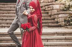 wedding photography pakistani photoshoot couples poses instagram couple muslim brides hijab dresses styleglow groom bride 2021 ravishing forget mind gift