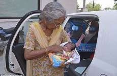 old baby woman mother birth oldest punjab first indian india year time gives after years kaur she who gave her