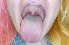 manyvids uvula throat