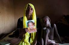 boko haram chibok kidnapped ontvoerde schoolgirls raped hostages abducted nigerian kidnapping resurgent missing falter bukar kidnappings meisjes battered reuters penney