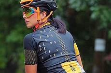 bicycle velo cyclist outfit cycliste lycra tenue vélo cyclisme frenesi