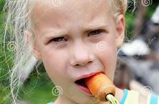 eating little carrot girl preview