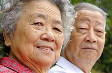 grandfather grandmother midas ritratto chinese mcfc felici maggiori coppie delle sequel lonely elderly parco senior maggiore wisconsin