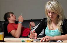 teenagers addictions giovani troubled droga substance teenager addicted