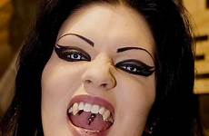 fangs vampires teeth