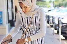 hijab eid garis tanpa lengan mubarak lebaran monokrom baju viscawedding