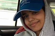 canada rahaf asylum saudi mohammed lucky ones says she twitter landing granted teen after