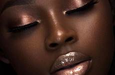 maquillaje negra piel oscura lipstick maquillage negras darkskinwomen morenas cosmopolitan surprisingly
