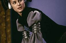 padme wars amidala star attack clones senator queen natalie portman episode packing padmé outfits character naberrie costumes skywalker fanpop outfit