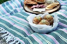 picnic blanket handwoven pattern