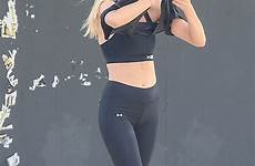 kelly rohrbach pilates workout class abs leaves tights hollywood west her perfectly gear outside october booty la sculpted angeles los