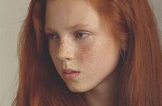 freckles redheads rojo haired pelirrojas rote wattpad cabello tendencias haare peliroja redhair braces novelas peques