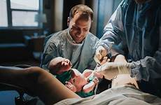 birth their dads baby babies raw dad his into life welcoming lindsey scholz photography