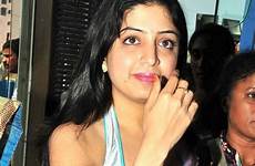 actress indian herself public masala videos hot navel