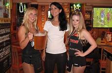 hooters liz jones fat waitresses meets two who sacked getting offensive bar cheers waitress