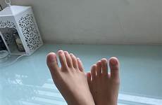 asian slender feetpics