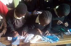 pads sanitary reusable girls making acquire kitgum skills usable training young re make