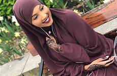 somali hijab girl مسلمه women fashion muslim بنت somalis cute جميله محجبه visit style instagram