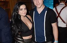 ariel winter young variety event friends kira kosarin hollywood power elle fanning appeared firm getting fire girls house gould nolan