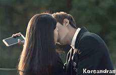ciuman korea bibir