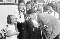 hitler girls deutscher little girl und league german mädel speaks members nazi express