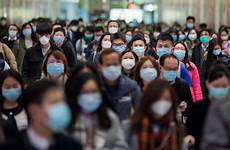 mask masks epidemic sars outbreak completely consider wuhan cnn surpass commuters contained nuovi covid19 kaun bimari distancing bloomberg yeung