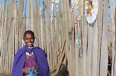 maasai highlands staying visitors sell crafts local happy very their women