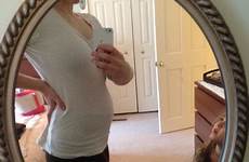 selfie pregnant tips taking