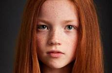 freckles redheads redhead roux cheveux rousse child ania akara rousseur trucs visage demoiselle accoutrement