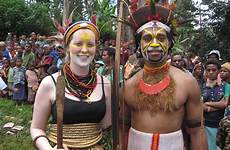 guinea papua tribes indigenous highlands southern