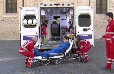 ambulanza barella sedia come