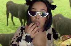 doja cat costume song viral cow said mooo inspired insider her summer ridiculous businessinsider