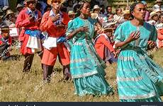 antananarivo gasy madagascar hira merina tradition troupe shutterstock highlands ethnic