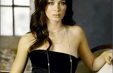 emily blunt hot wallpapers hollywood