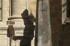 santiago pilgrim shadow hiding peregrino guardado desde