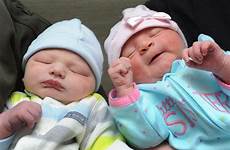 babies same hospital hicks baby people wisconsin brothers kenosha his delivered doctor born foxnews