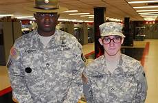army drill sergeant saves benning sgt infantry hill barracks andrus darius soldier privates battalion