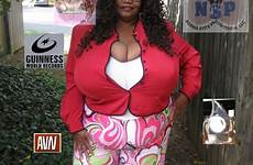 norma stitz biggest breasts size natural largest has atlanta breast worlds jobbiecrew bra