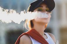 vaping surges teenagers