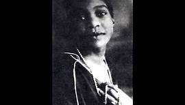 Bessie Smith - Young Woman's Blues