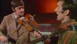 Martin Carthy "Byker Hill" with Dave Swarbrick