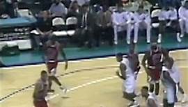 Scottie Pippen Highlights - 1993 vs Hornets