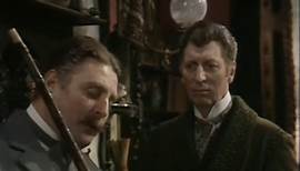 The Hound of the Baskervilles (1982) S01E01 - Barry Letts / Tom Baker