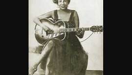 Memphis Minnie - Hoodoo Lady Blues