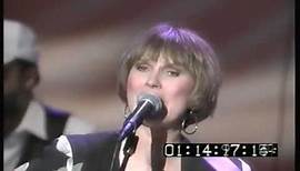 Gail Davies "Someone Like Me" (live, 1990)
