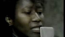 Joan Armatrading - Willow (Live in the Studio)