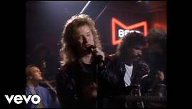 Daryl Hall & John Oates - Downtown Life (Official Video)