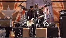 Ernie Isley & the Jam Band - Who's That Lady (Live at Farm Aid 2009)