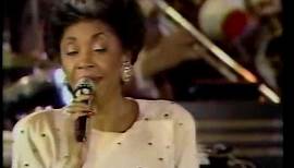 Nancy Wilson - The Folks Who Live on the Hill